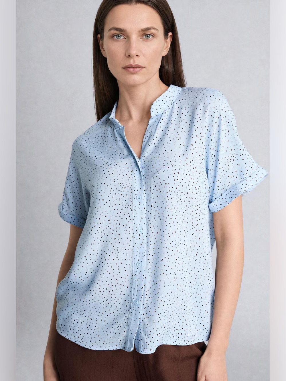 Banana Republic light blue with small navy polka dot polyester blouse in XS